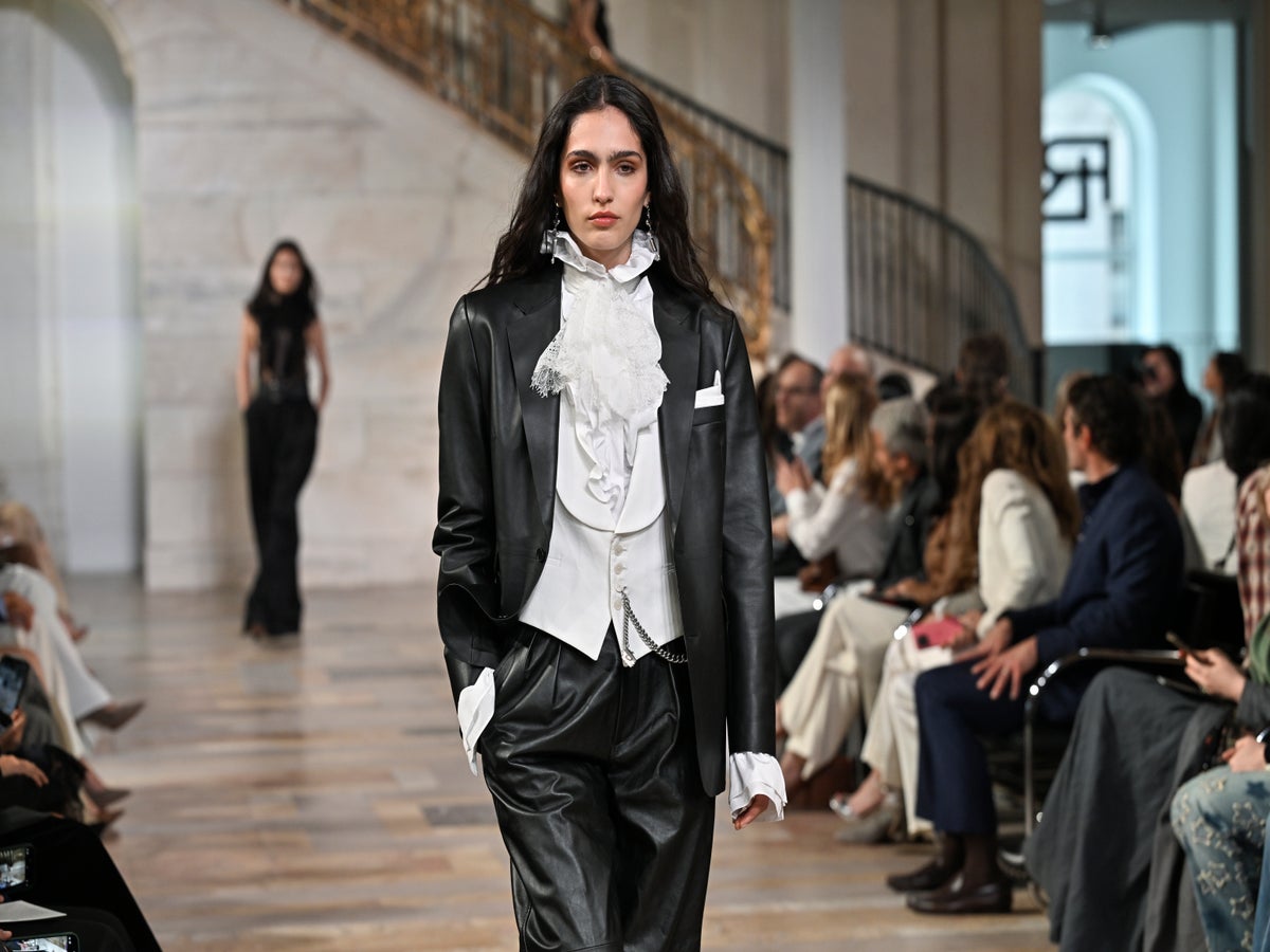Ralph Lauren stays closer to home this time with intimate 