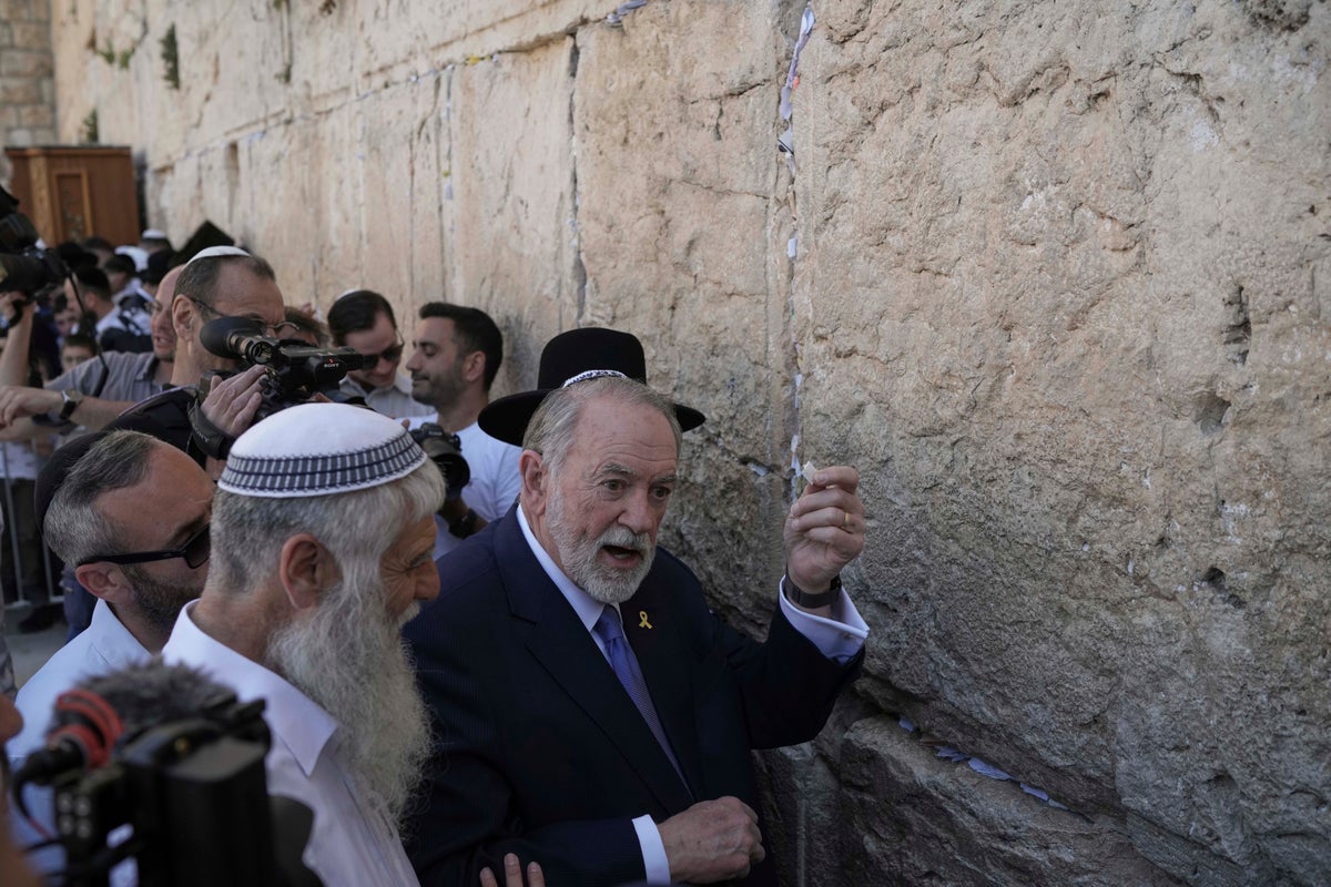 https://static.independent.co.uk/2025/04/18/13/Israel_Palestinians_US_21602.jpg?width=1200&height=800&crop=1200:800