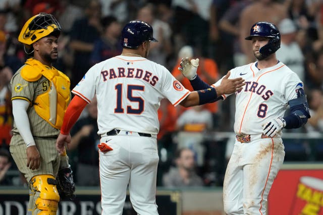 PADRES-ASTROS