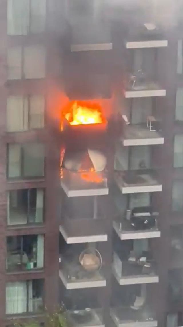 Aldgate fire: 100 firefighters tackle huge blaze at block of London ...