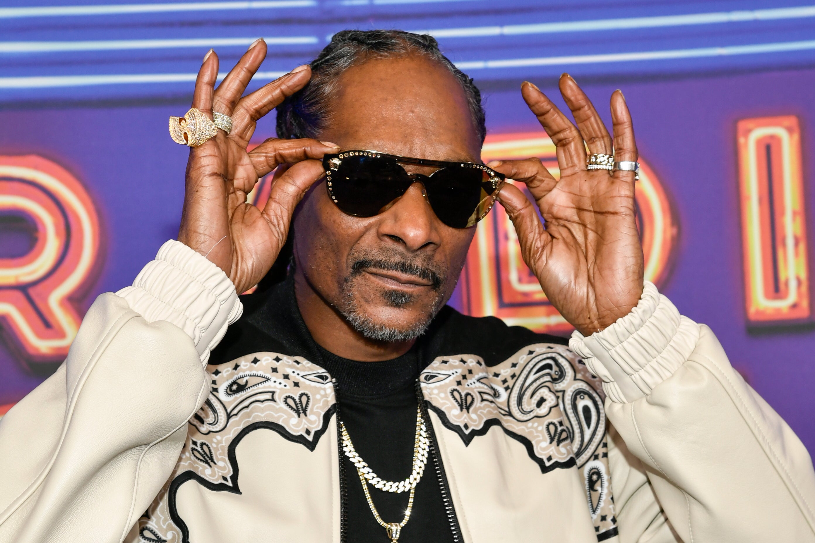 Snoop Dogg is set to be honored with the Webby Entrepreneur of the Year Award