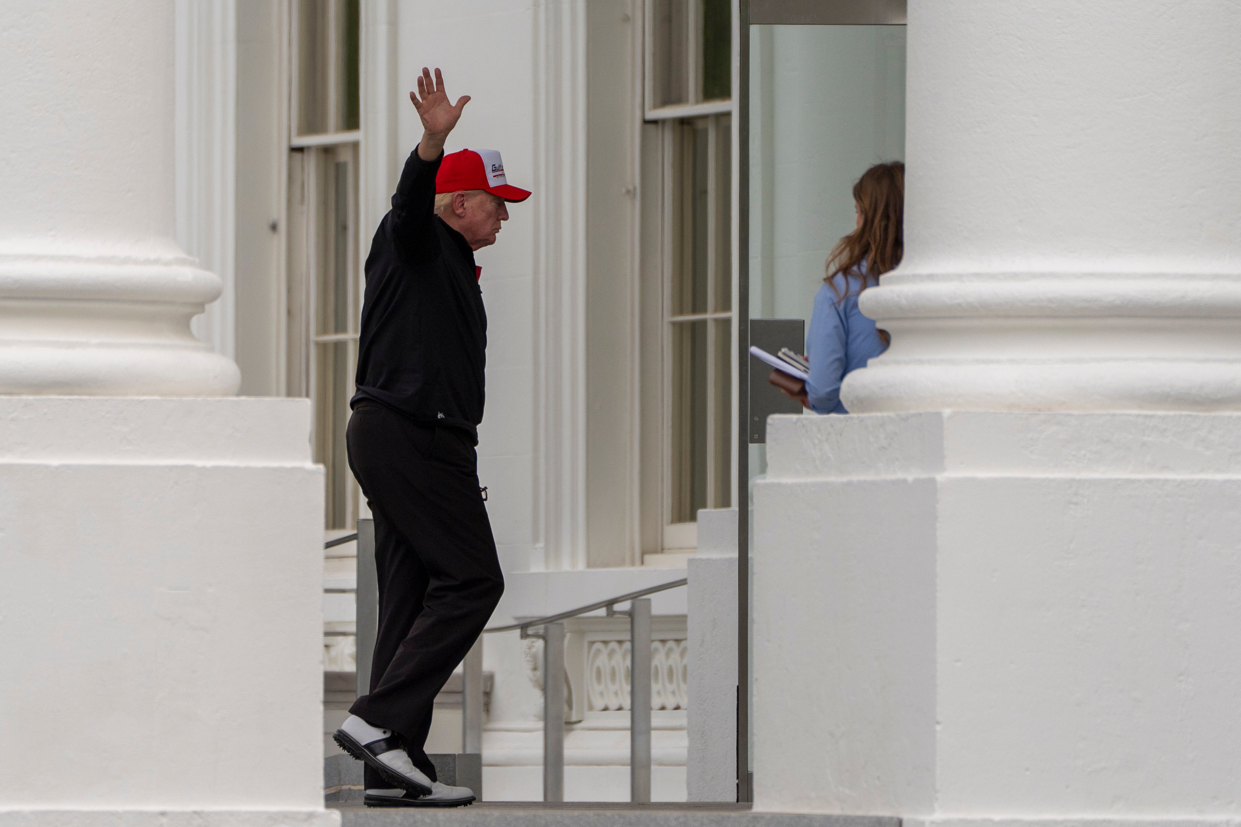 AMN-GEN TRUMP-LUCHAS INTERNAS