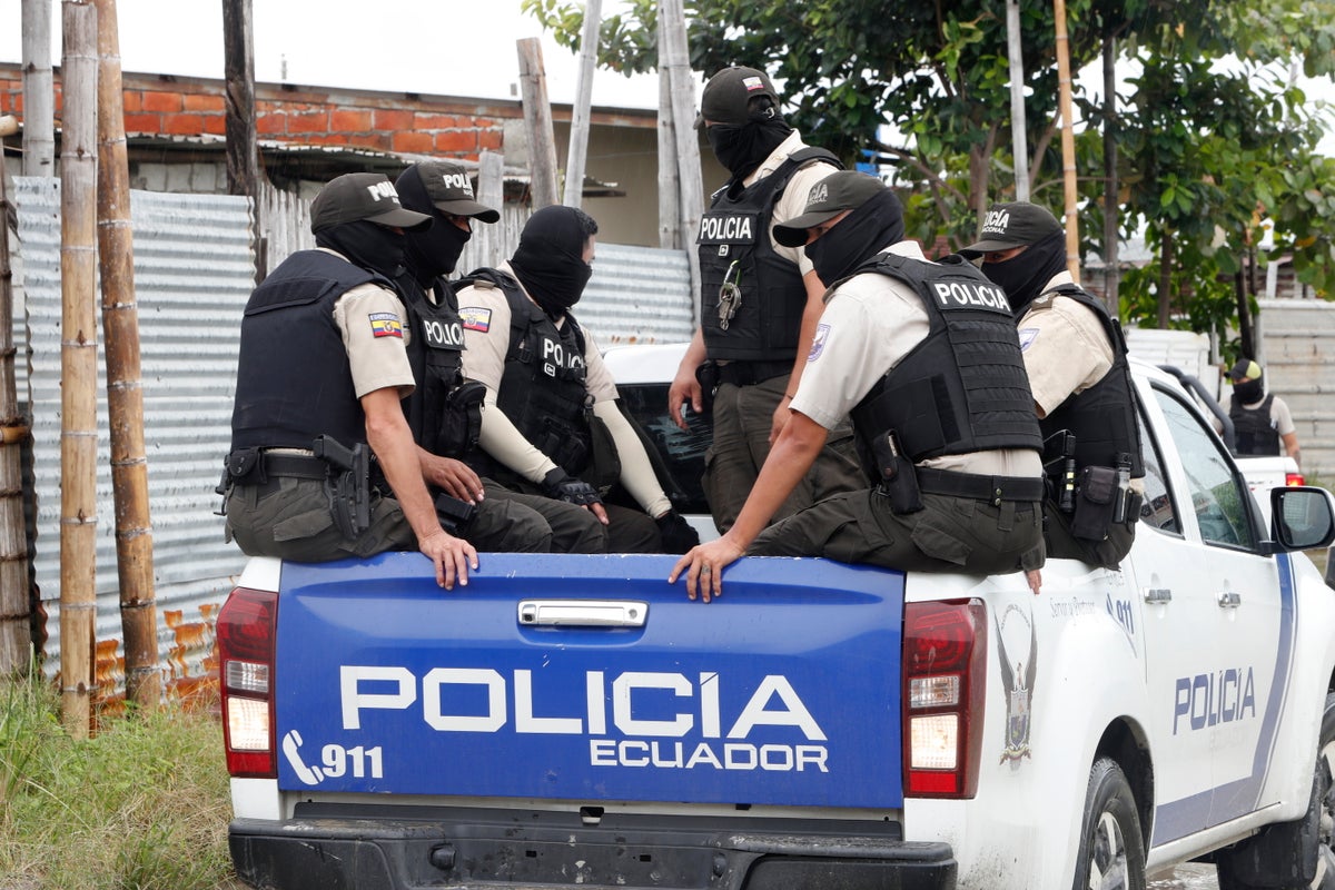 British man ‘lynched by mob’ after being dragged out of Ecuador police station