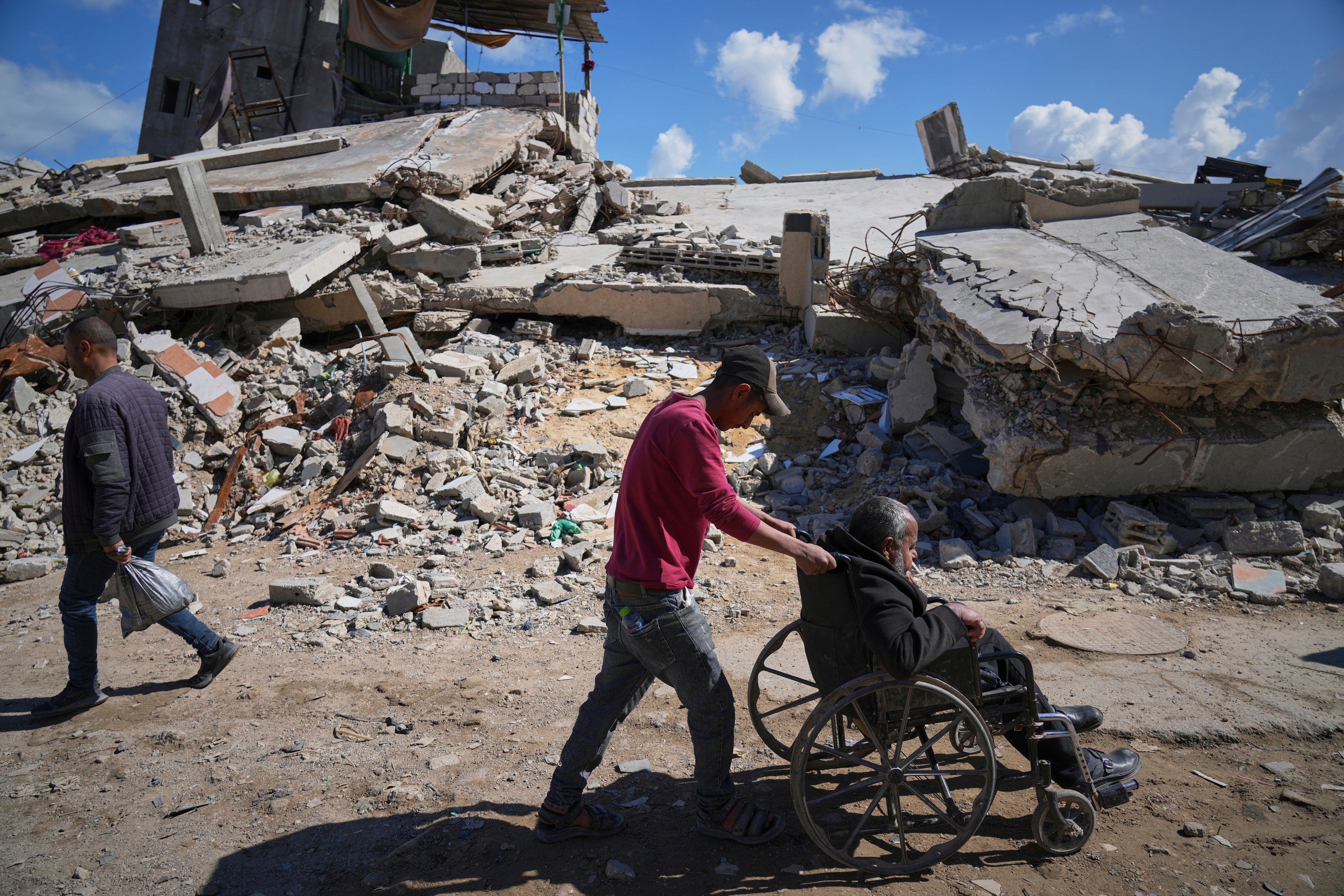 Mideast Wars Gaza Kidney Dialysis