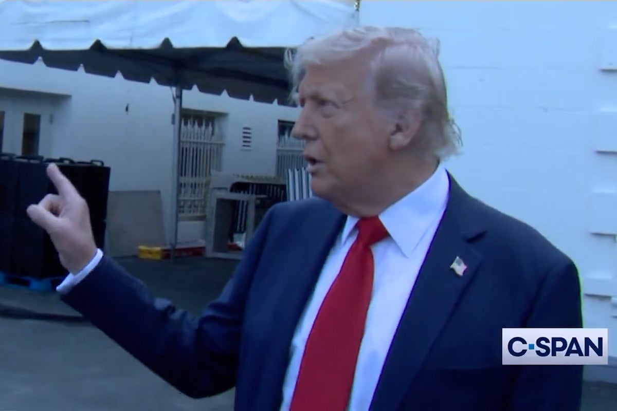 “Two beautiful poles”: Trump announces he’s putting up two giant flagpoles at the White House