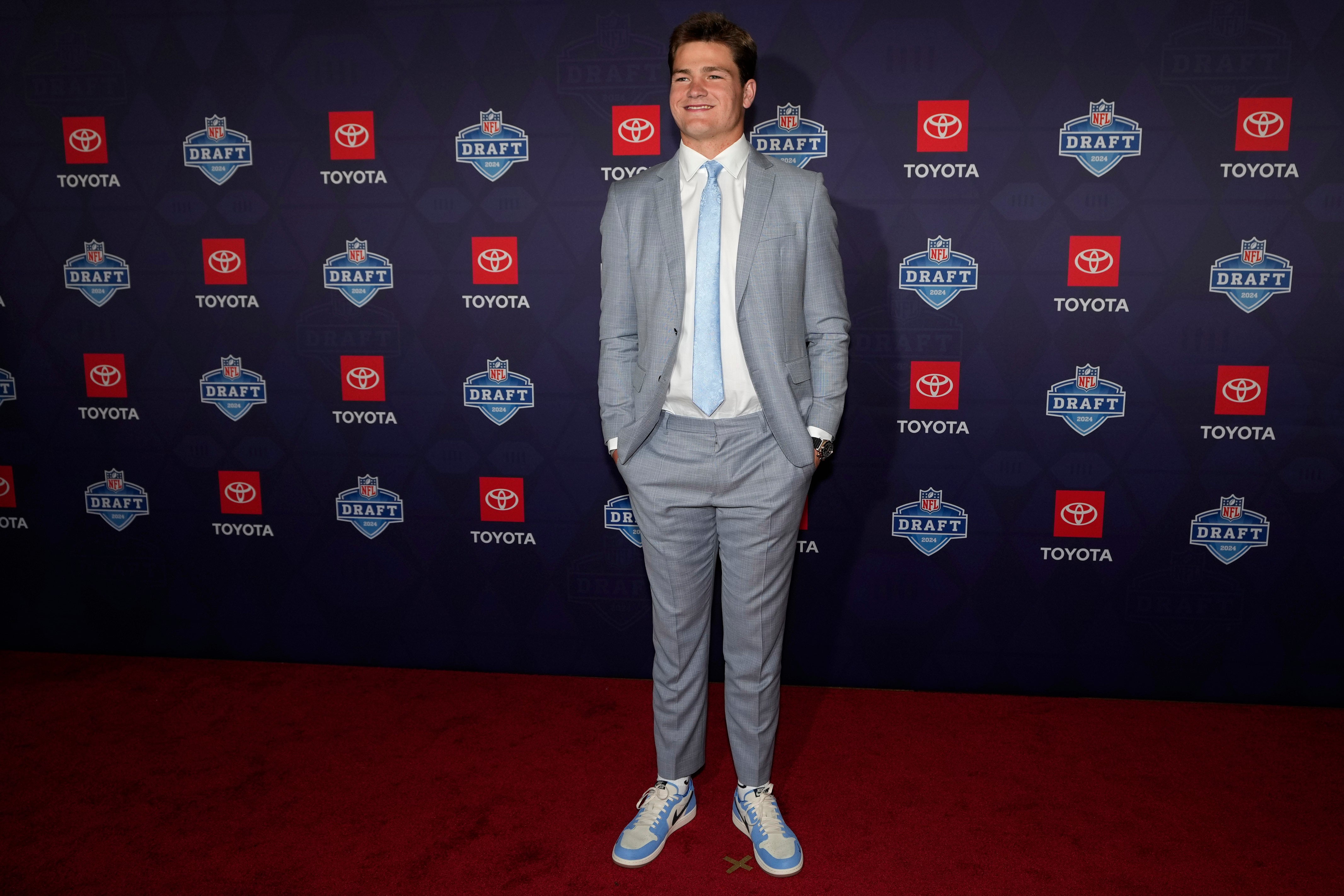 NFL Draft Suits Football