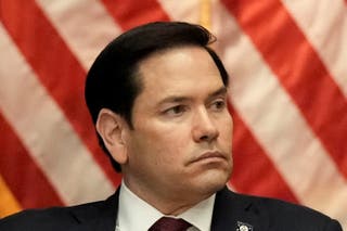 Secretário de Estado dos EUA Marco Rubio participa de uma reunião no Departamento de Justiça em Washington