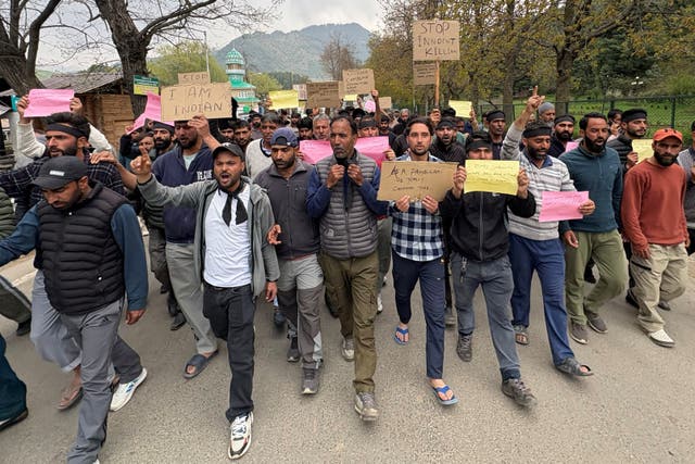 <p>Members of Pahalgam Taxi Owners Association and pony owners shout slogans during a protest on 23 April 2025 against the attack on tourists in south Kashmir</p>