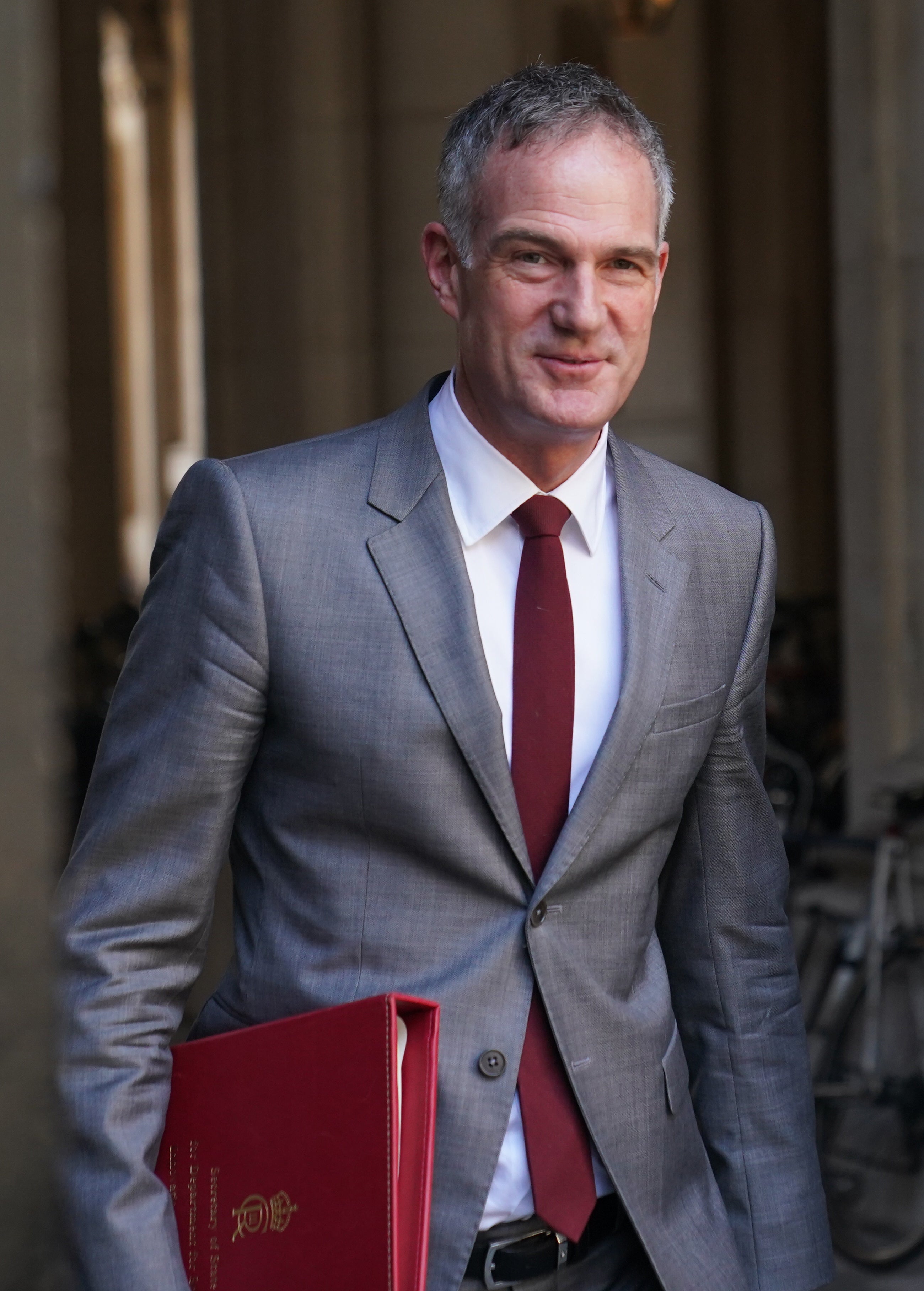 Ofcom sets out new rules to force tech firms to protect children online ...