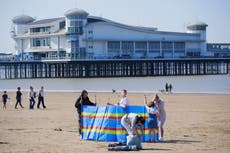 UK weather: ‘Mini heatwave’ to warm up Britain after wet and windy weekend