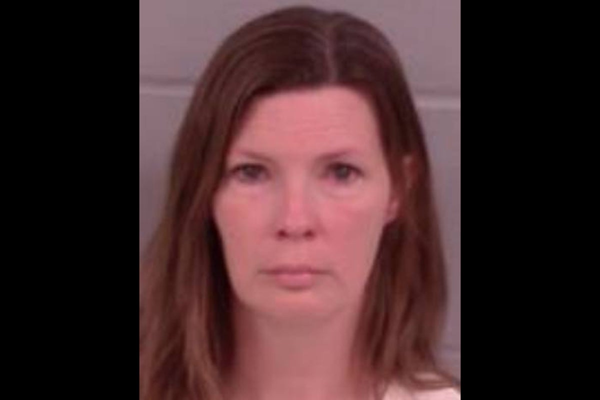 Mom arrested more than decade after dead infant named ‘baby angel’ was found floating in Mississippi River Mom arrested more than decade after dead infant named ‘baby angel’ was found floating in Mississippi River