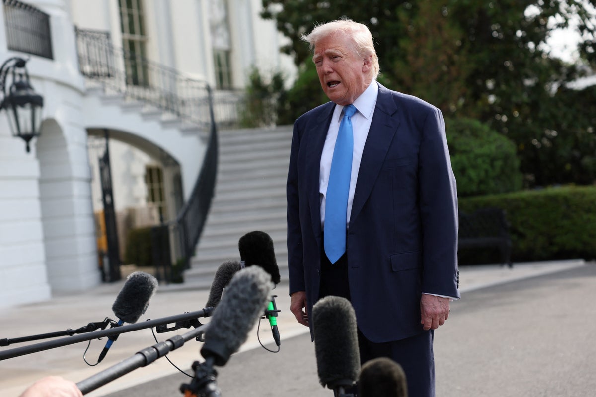 White House blasts commentator with ‘pea-sized brain’ for suggesting Trump’s weight loss is due to poor health White House blasts commentator with ‘pea-sized brain’ for suggesting Trump’s weight loss is due to poor health