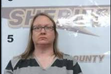 Bank employee claims she was just ‘borrowing’ money from customers when she took more than $240K from accounts: report