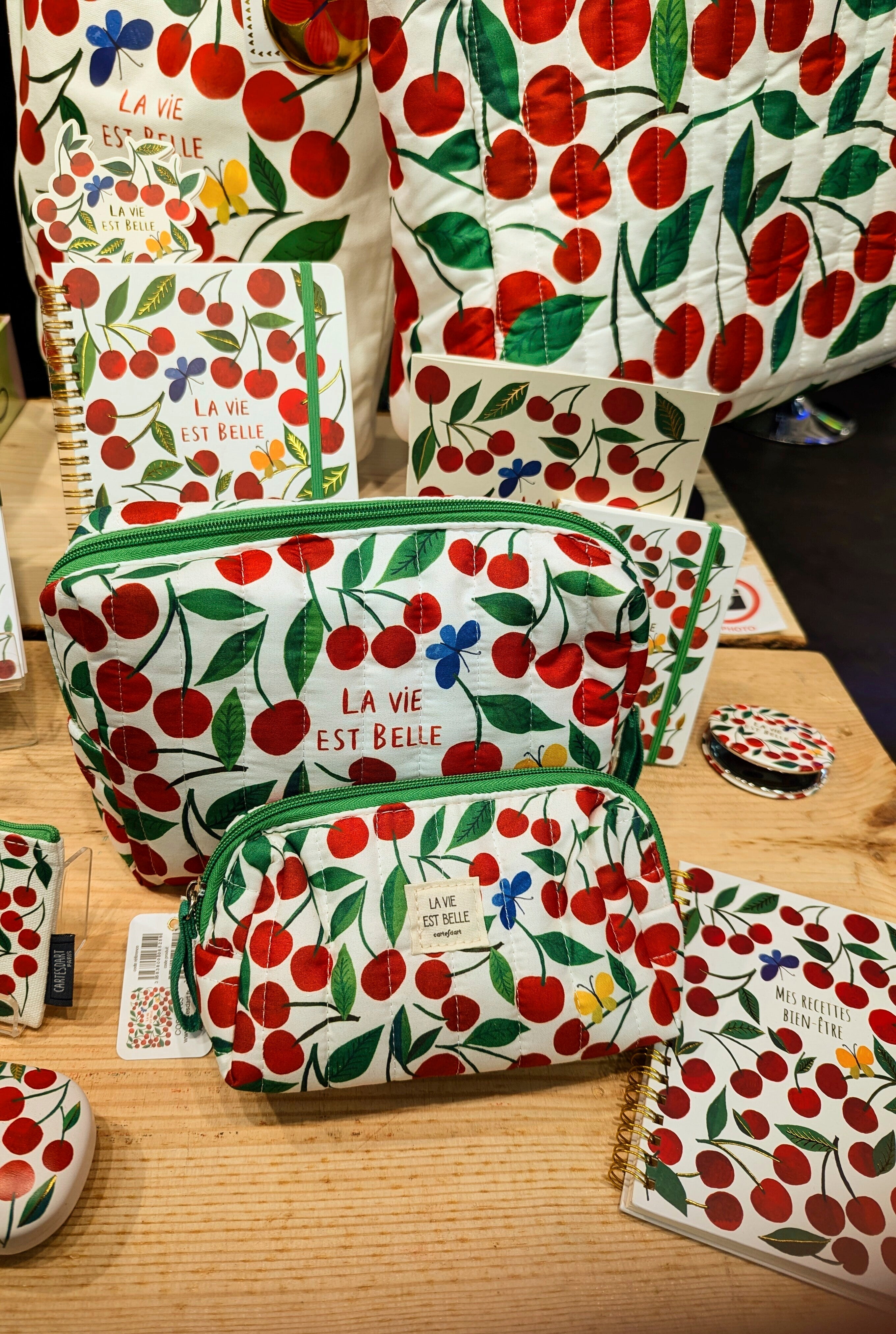 Homes-Farmstand Decor