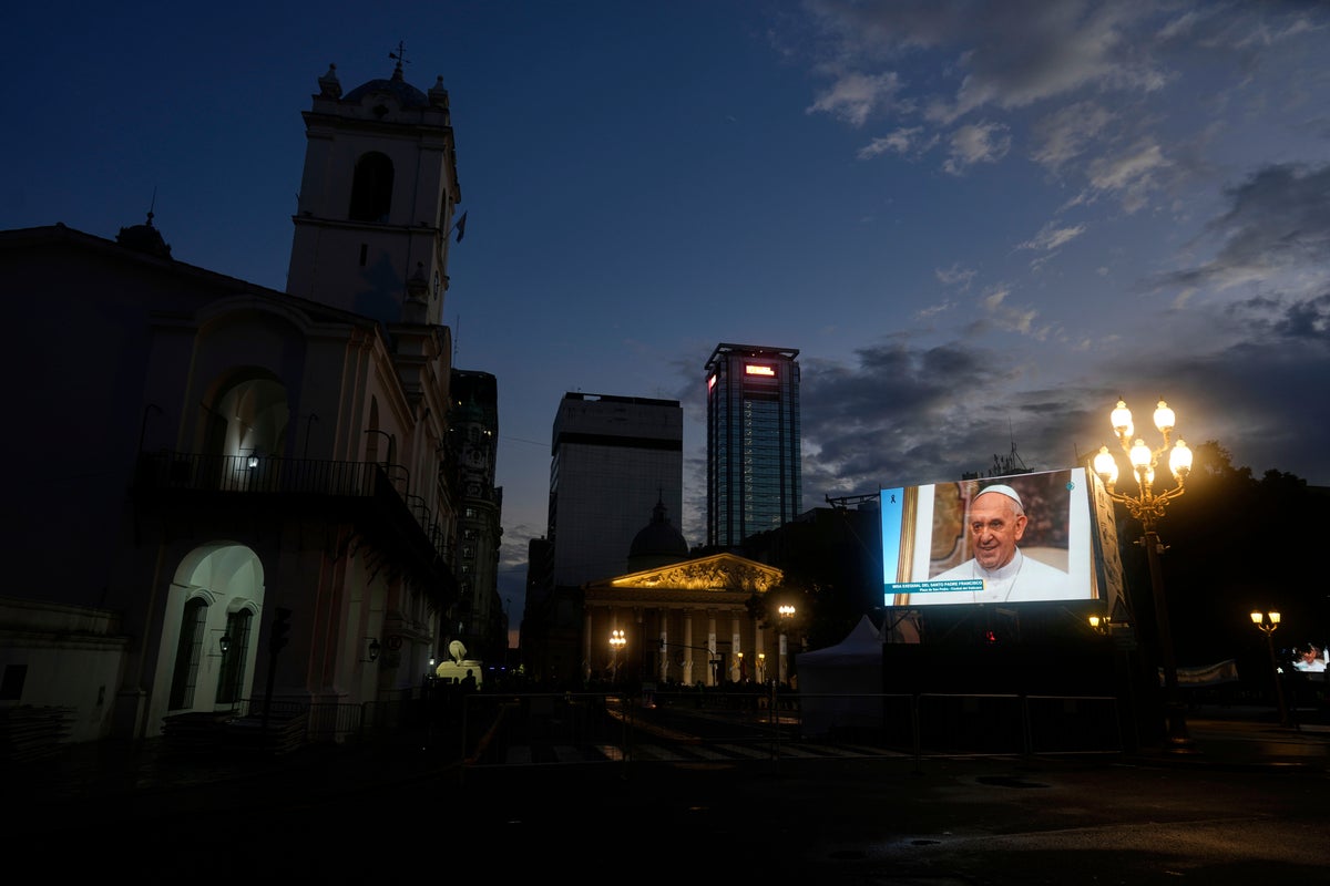 PHOTO COLLECTION: Vatican Pope Funeral Global Reax