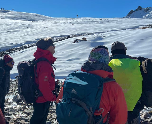 <p>High risk: Trekkers at 5,000m in the Himalayas</p>