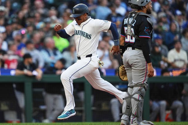 MARLINS MARINEROS