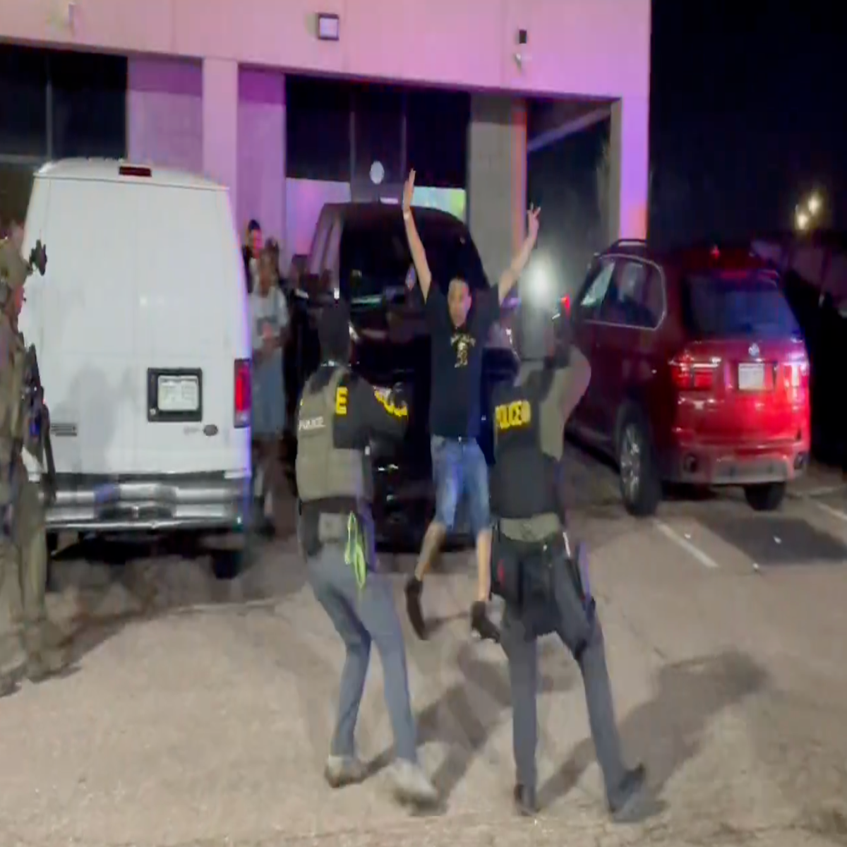 Trump praises video of Colorado raid where 100 undocumented migrants were  arrested at club | The Independent