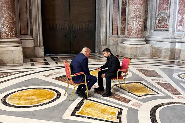 <p>Ukraine's President Volodymyr Zelensky (R) meets with U.S. President Donald Trump (L) during Pope Francis's funeral</p>