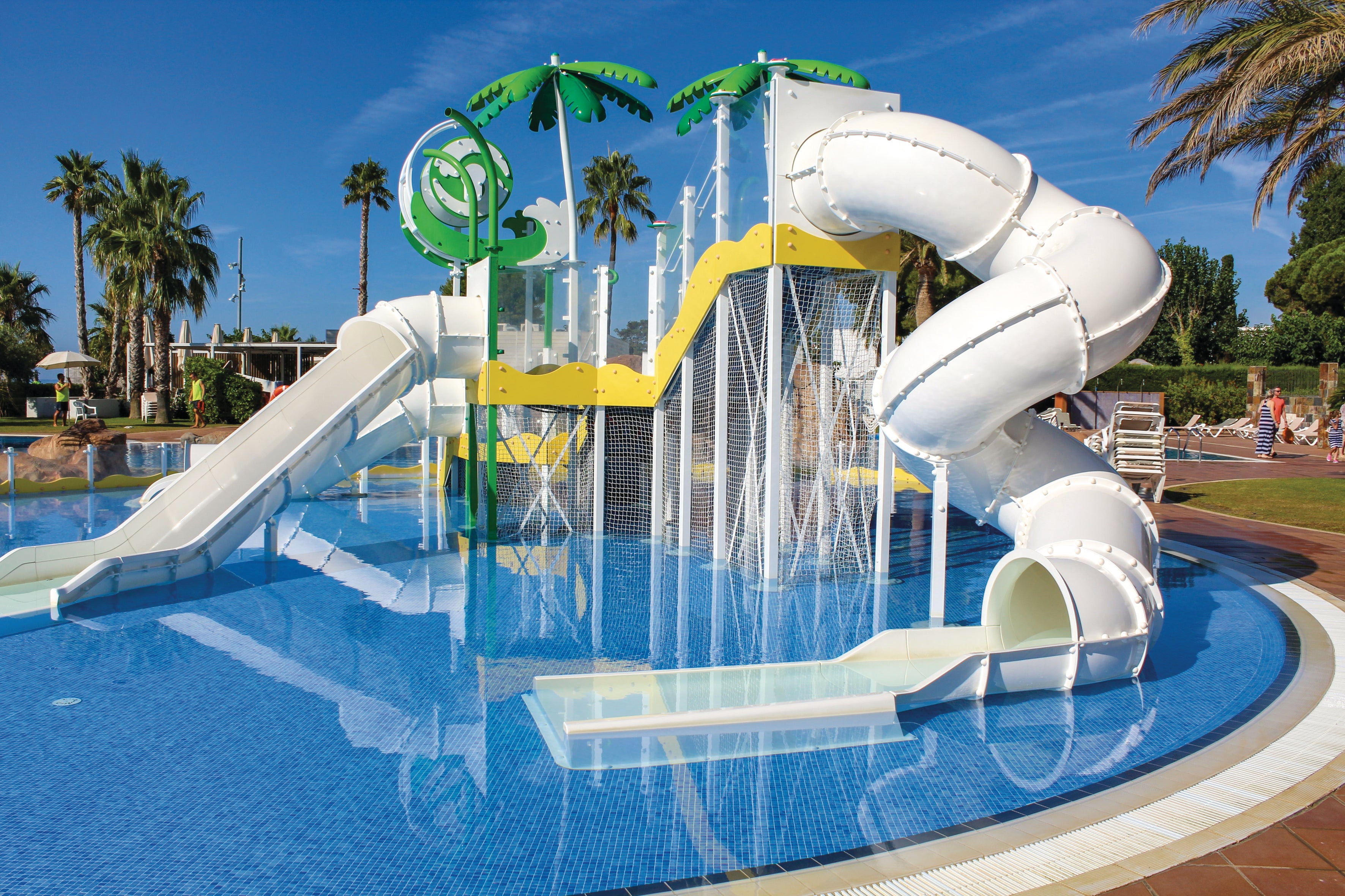 Costa Dorada is calling! Enter our competition to win a family holiday there at a gorgeous Jet2holidays hotel