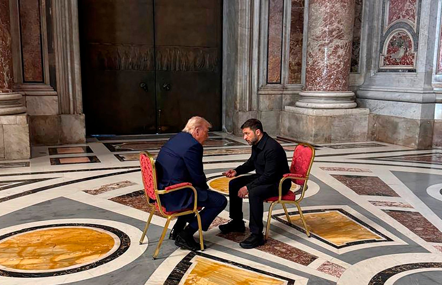 Donald Trump and Ukraine’s Volodymyr Zelensky were captured in remarkable photos deep in conversation