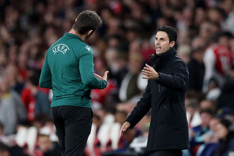 <p>Mikel Arteta was left frustrated after Arsenal lost 1-0 to PSG at Emirates Stadium</p>