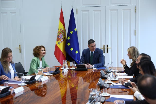 <p>Prime minister Pedro Sanchez hosted a meeting with energy providers to get to the bottom of the outage</p>