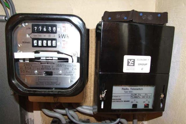 <p>An RTS meter next to a radio teleswitch in a black box</p>