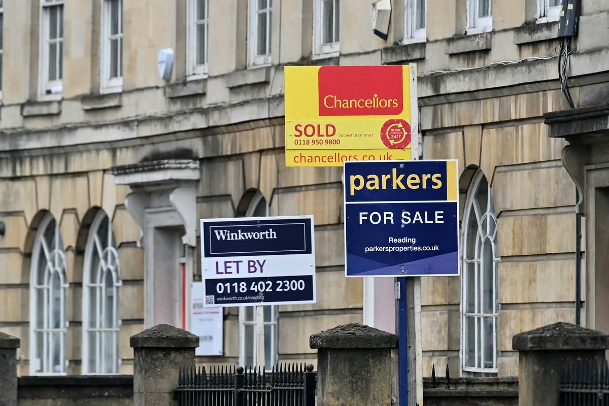 UK home sales plunge by 41% with one factor blamed for ‘distorting’ market