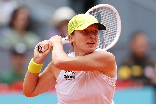 <p>Iga Swiatek was on the wrong end of the one-sided first set</p>