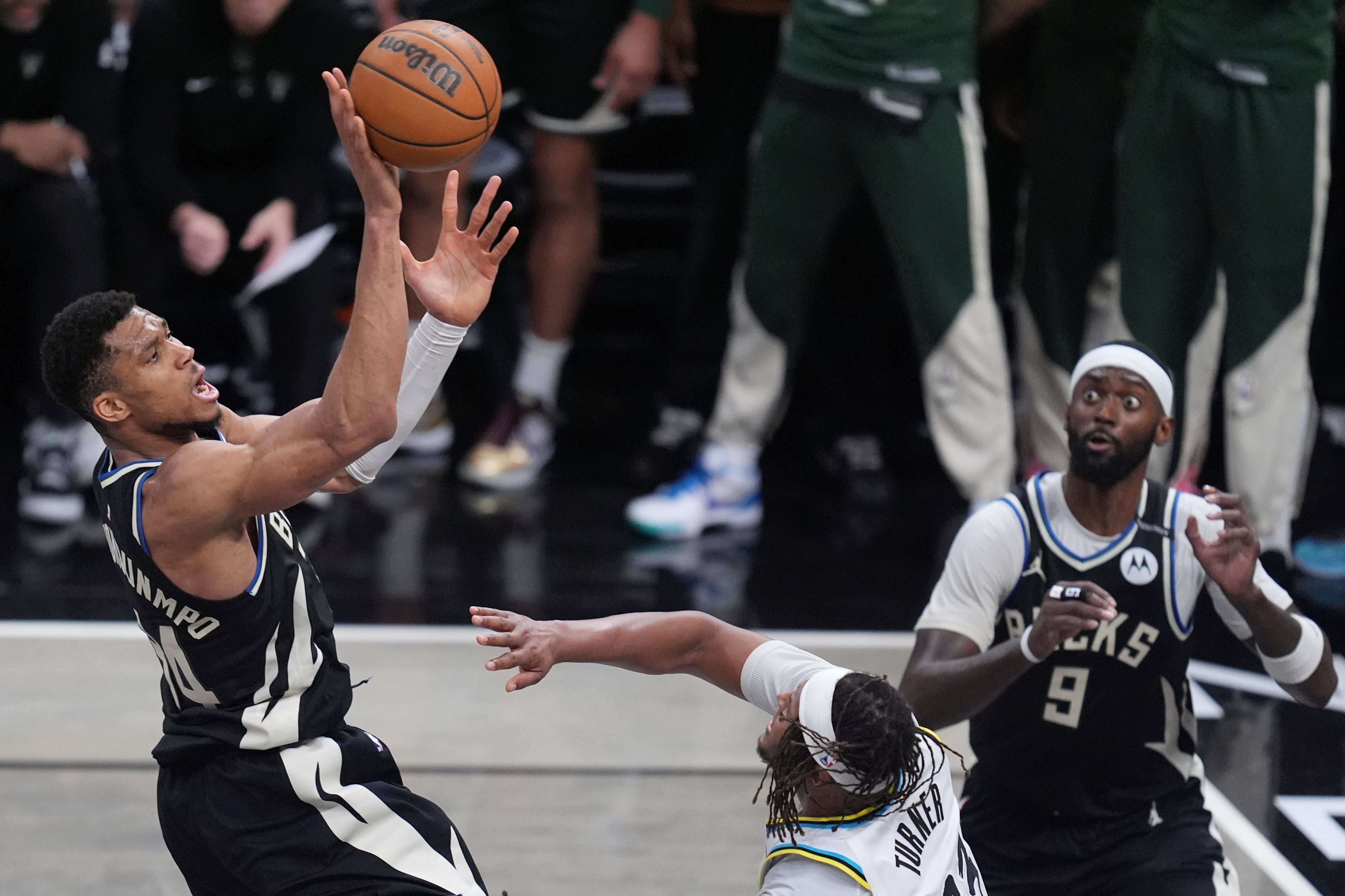 GIANNIS ANTETOKOUNMPO