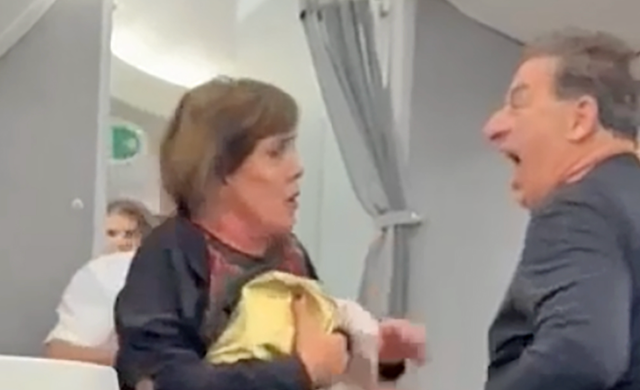 <p>Temperatures rose on the delayed flight from São Paulo to New York</p>