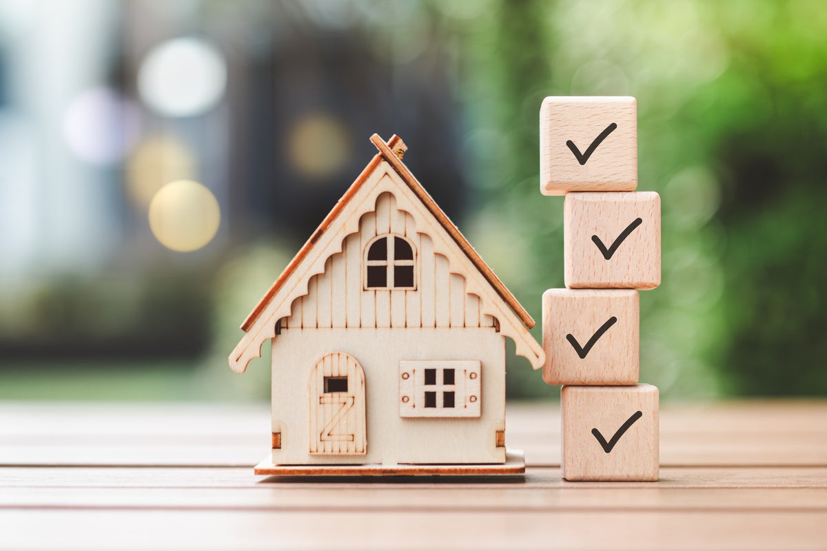 Seven tips for people who are thinking about downsizing their home