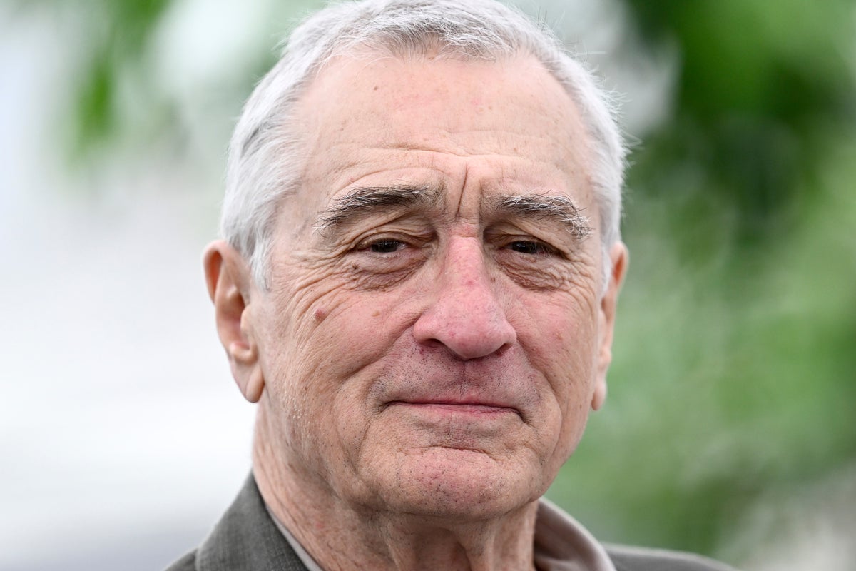 Robert De Niro shares ‘love and support’ after daughter comes out as transgender