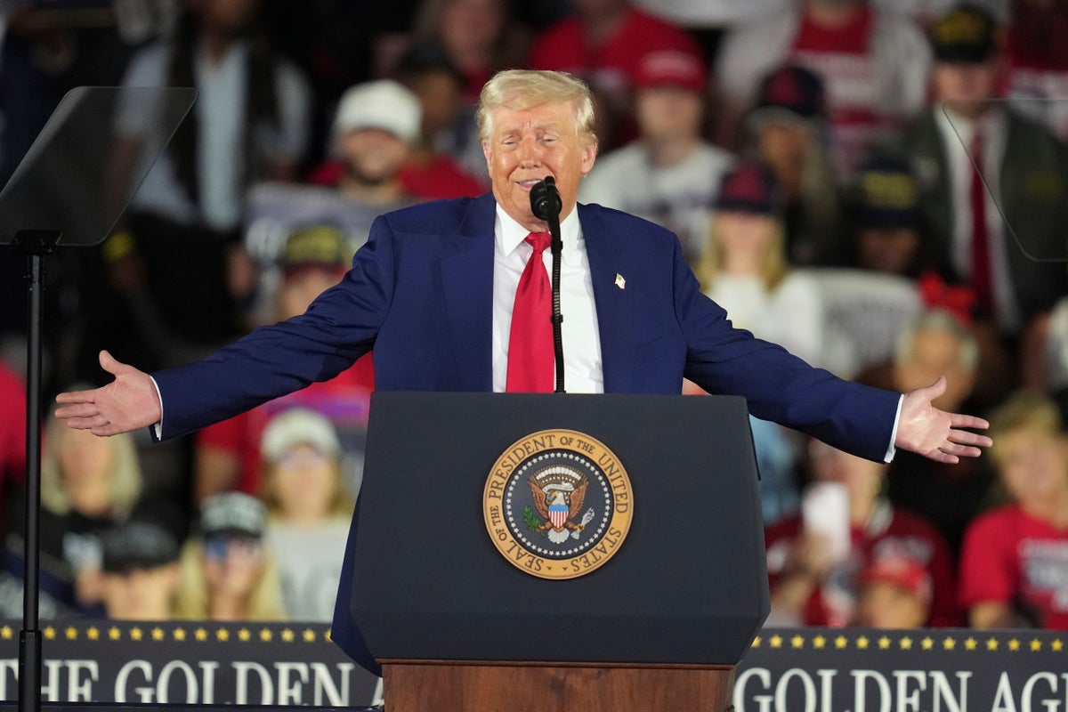 https://static.independent.co.uk/2025/05/01/10/09/Trump-39zdtxj4.jpeg?width=1200&height=800&crop=1200:800