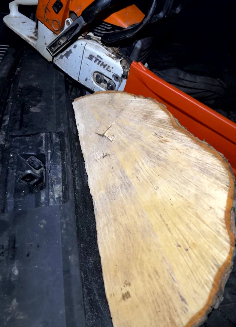 Still from the recording, what the Prosecution says, the wedge is a gap tree in Graham boot to its range Rover vehicle