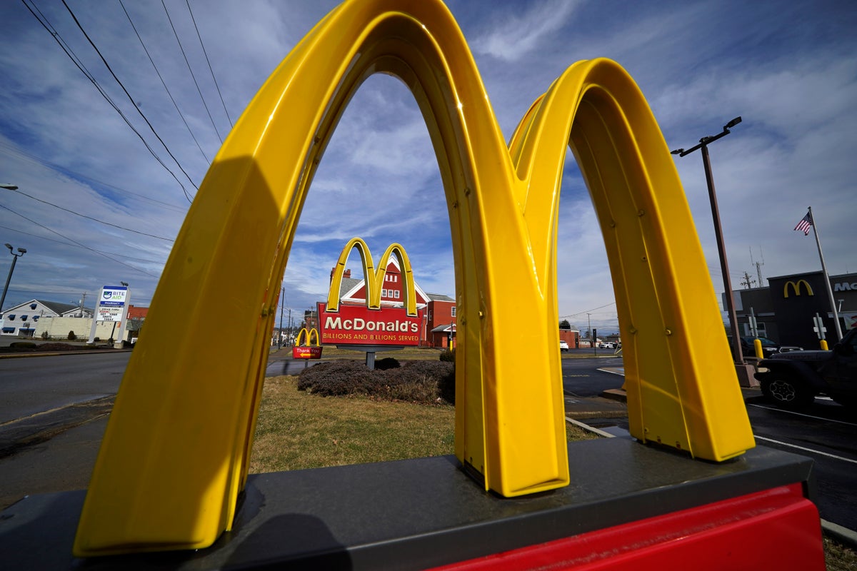 McDonald's store traffic falls unexpectedly as diners grow uneasy about economy