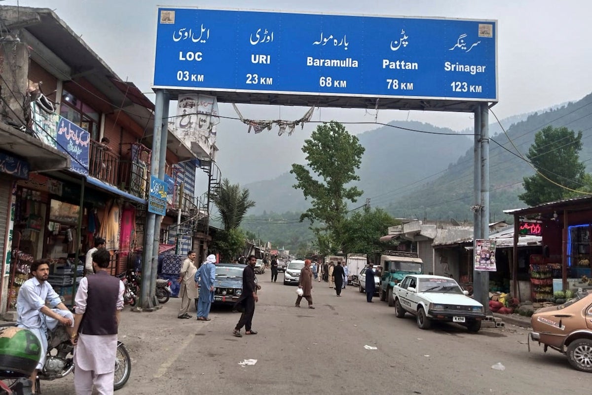 Threat of war with India leaves a scenic Pakistani tourist spot empty