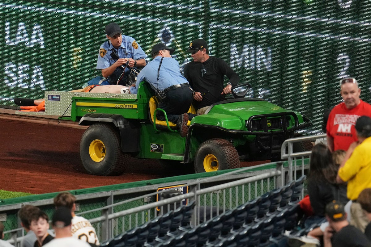 Man who fell from 21-foot Clemente Wall at PNC Park during Pirates game in critical condition