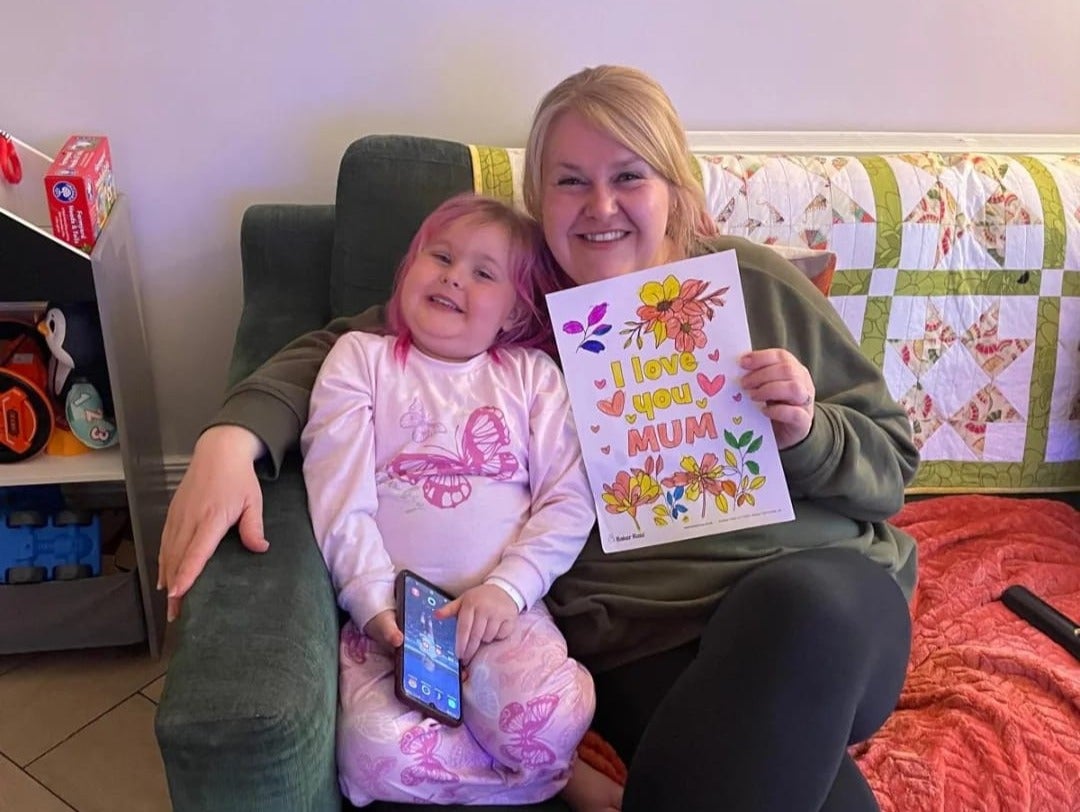 Charlotte said that Rosie is a 'a difficult cookie'. The parents of a five-year-old girl with an ultra-rair brain tumor diagnose less than 1 percent, hopefully she will do it "Prove the doctors wrong" And underline his 12 -month pregnancy