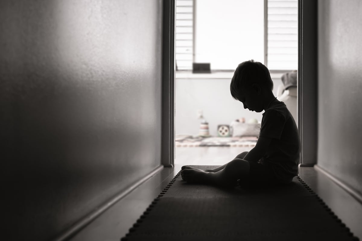Over a quarter of domestic abuse services having to turn children away