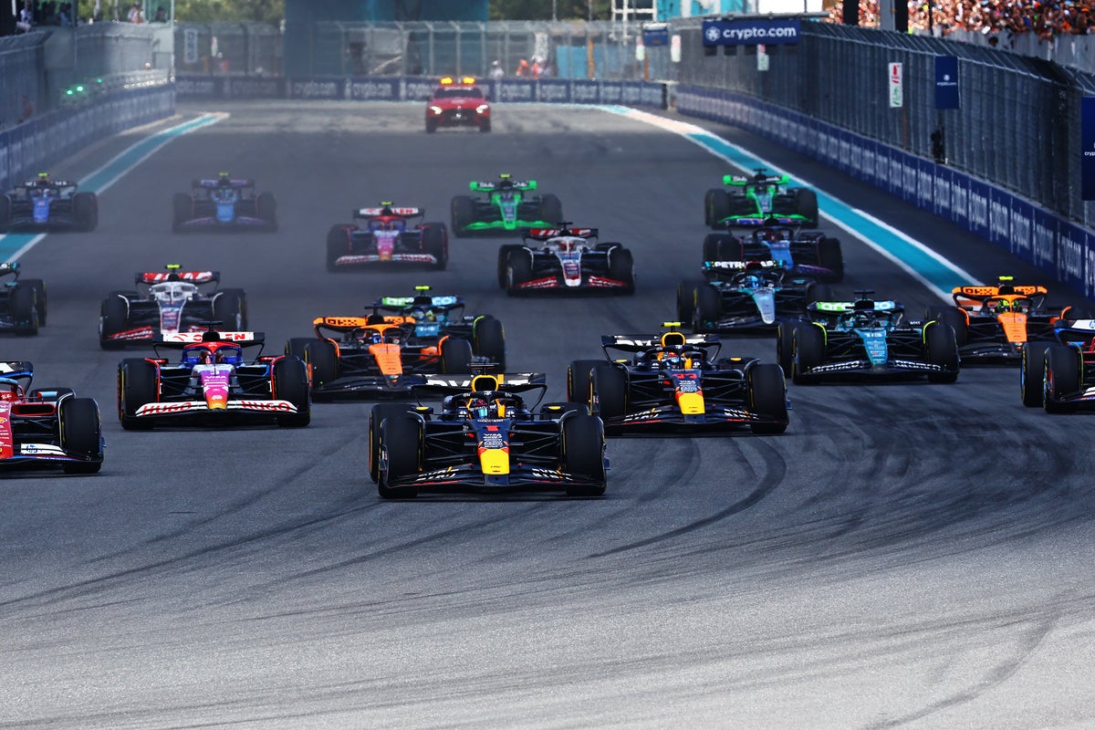 What is a sprint race in F1 and how does qualifying shootout work?