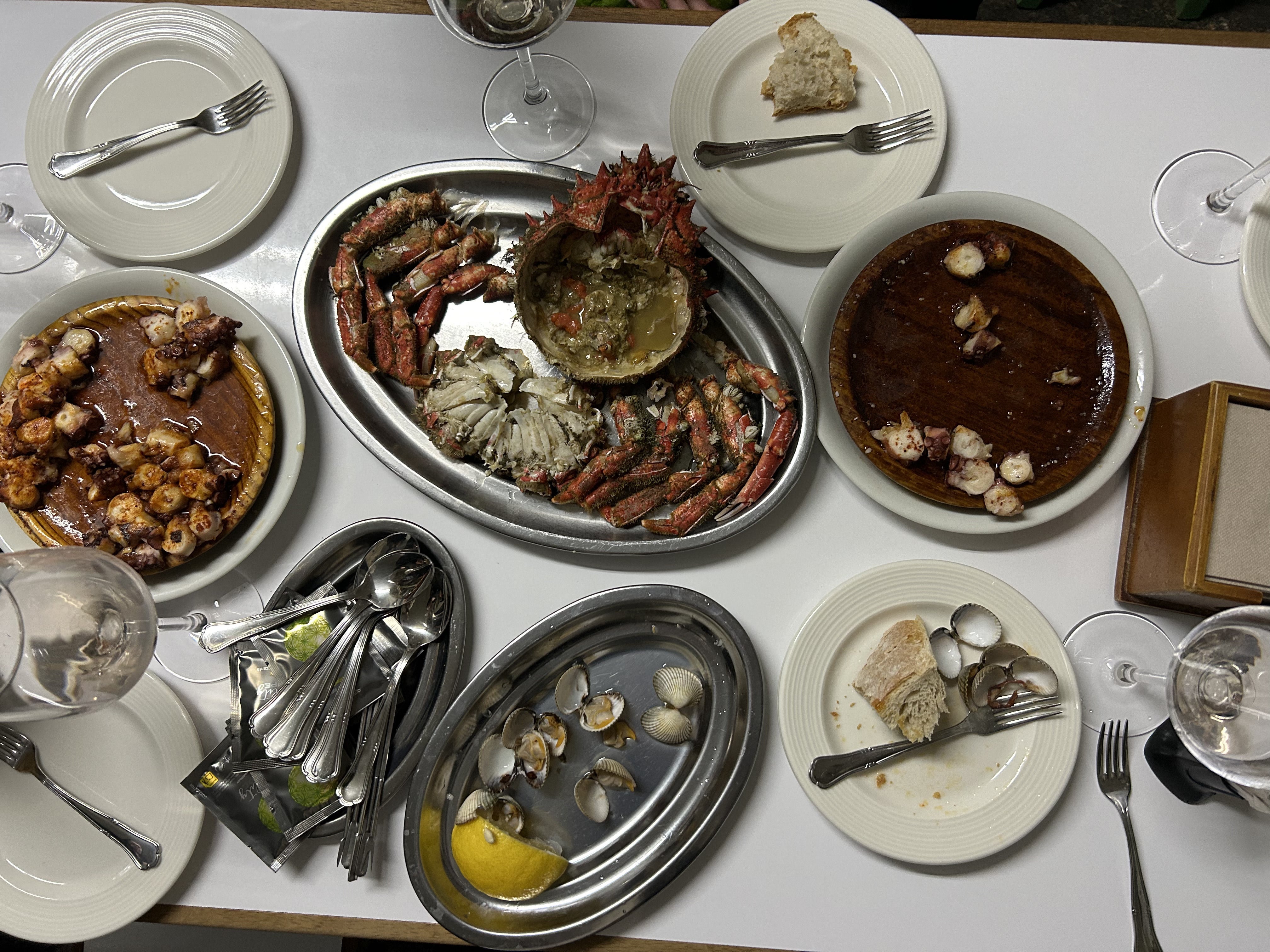 Feast of seafood on a town in Gato Black