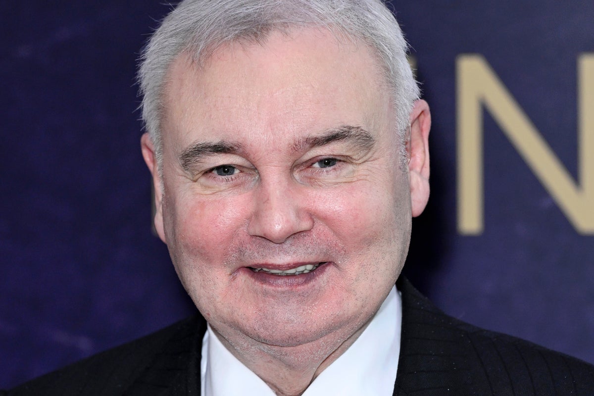 Eamonn Holmes supported by fans after sharing ‘sad’ throwback photo amid health struggles