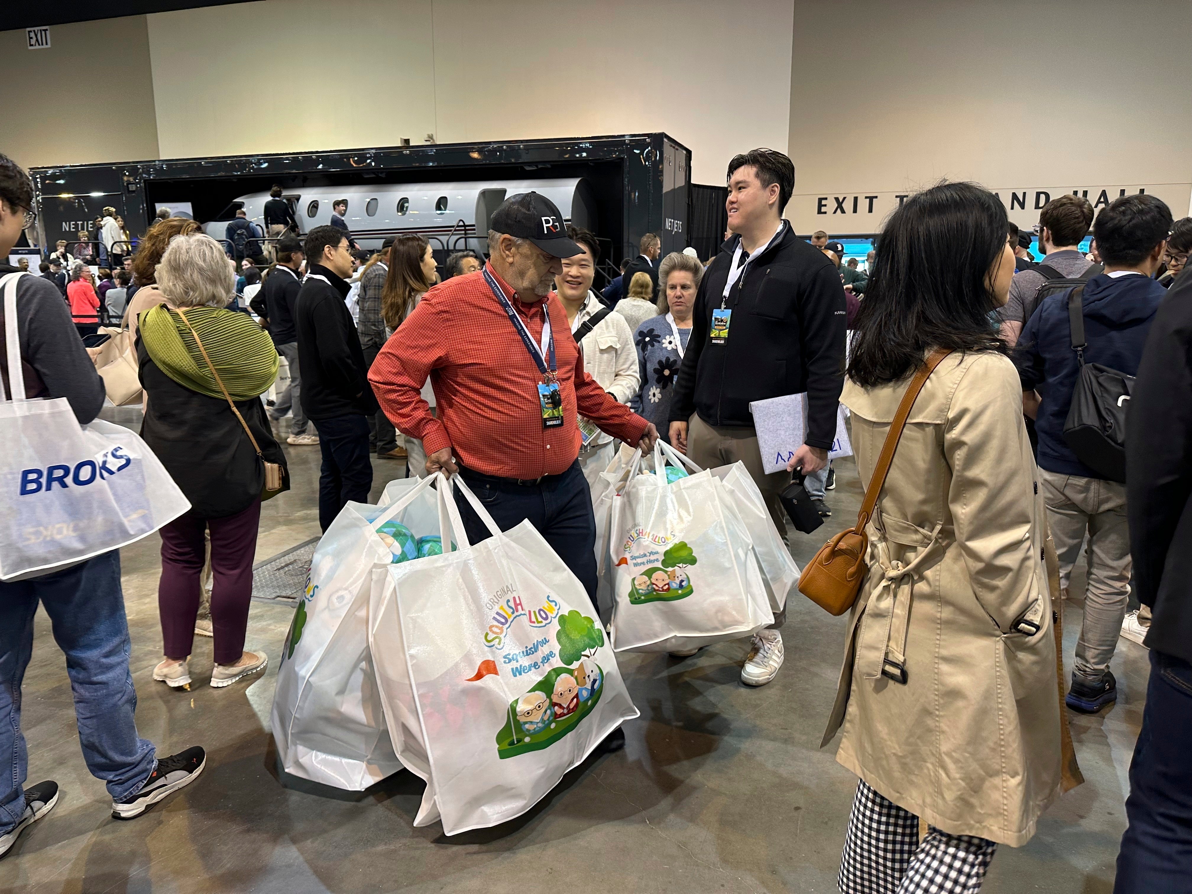 Berkshire Hathaway Shareholders