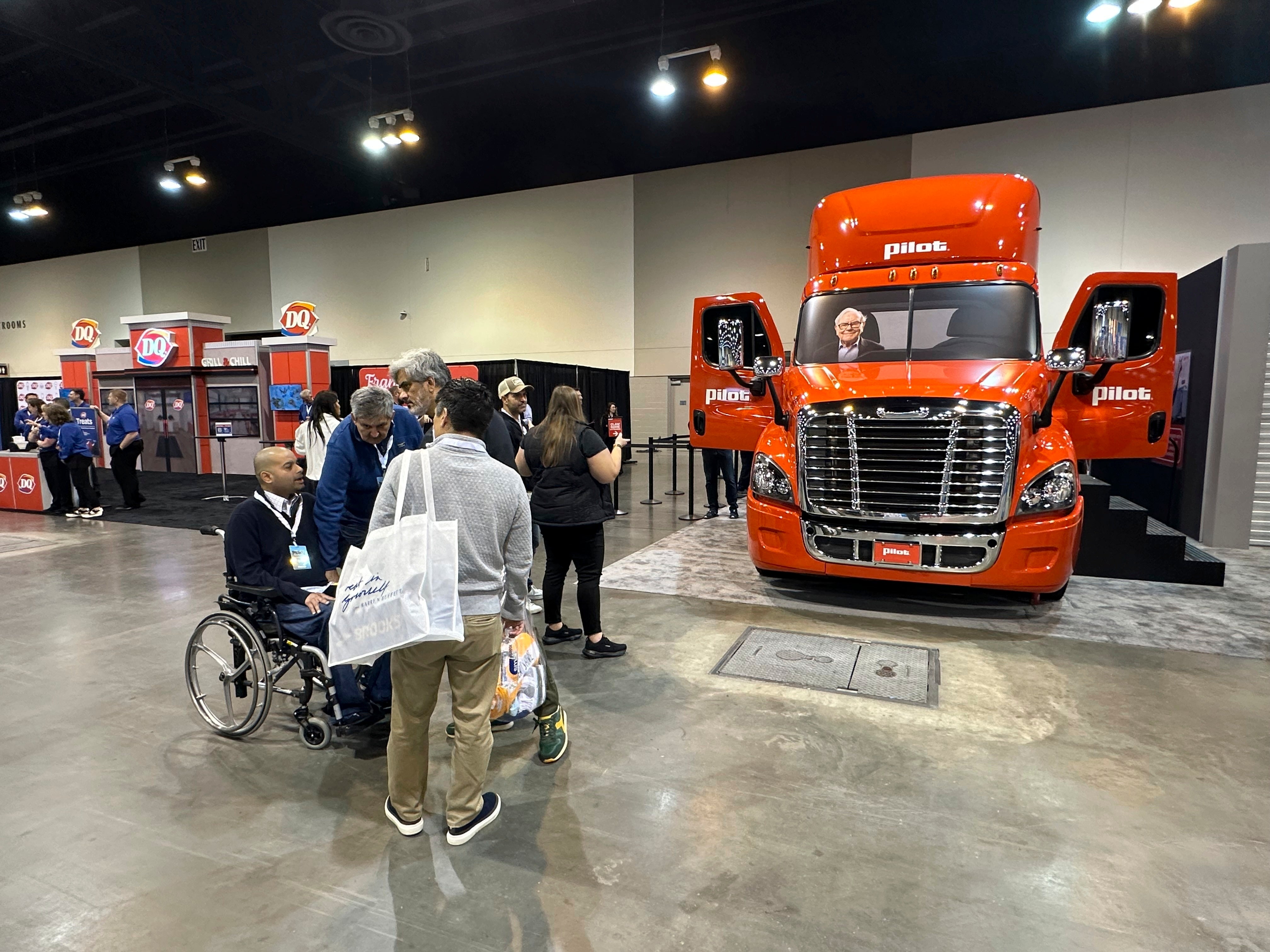 Berkshire Hathaway Shareholders