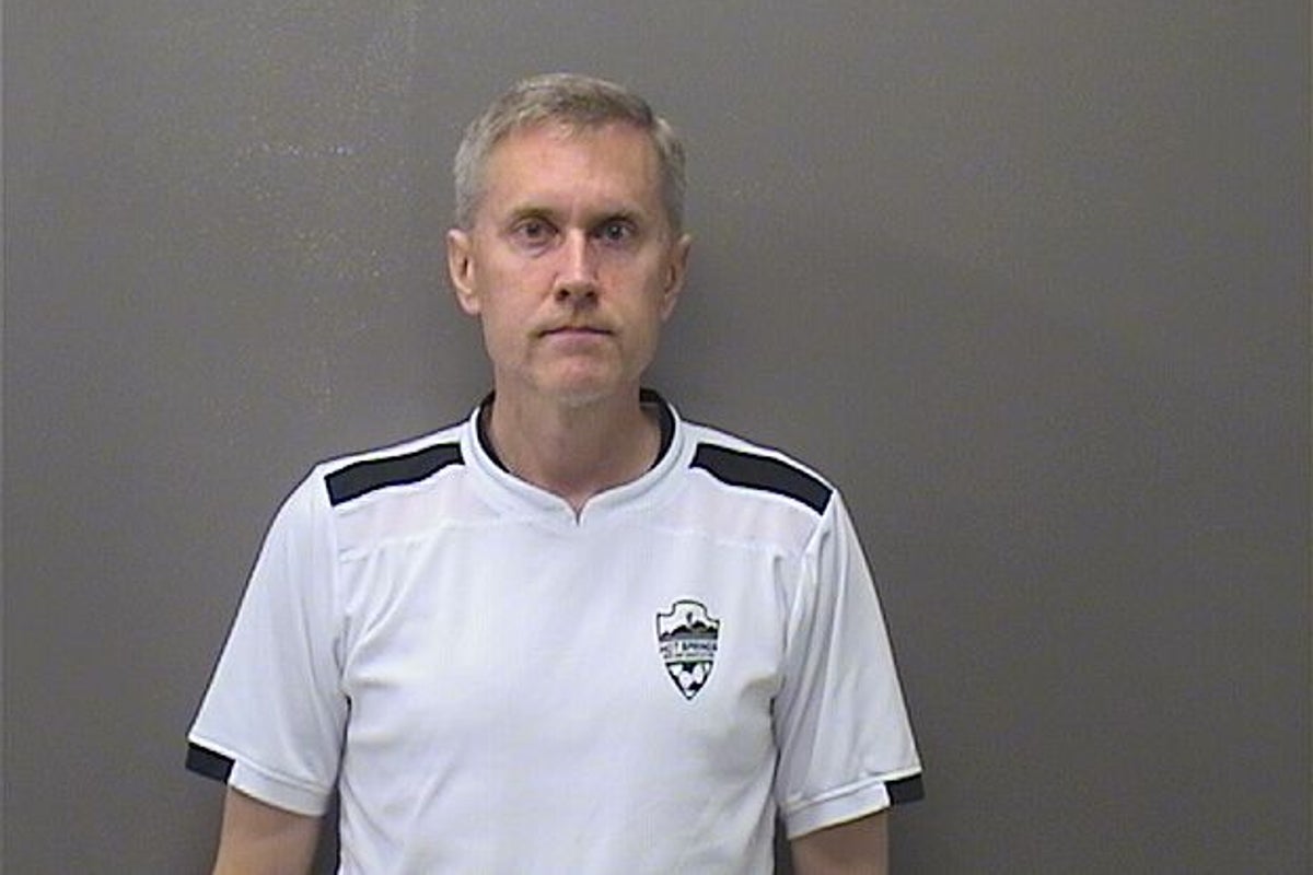 School superintendent put on leave after ex-teacher husband is arrested on child porn parole violation School superintendent put on leave after ex-teacher husband is arrested on child porn parole violation