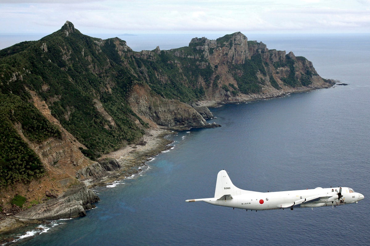 Japan and China accuse each other of violating airspace around disputed East China Sea islands