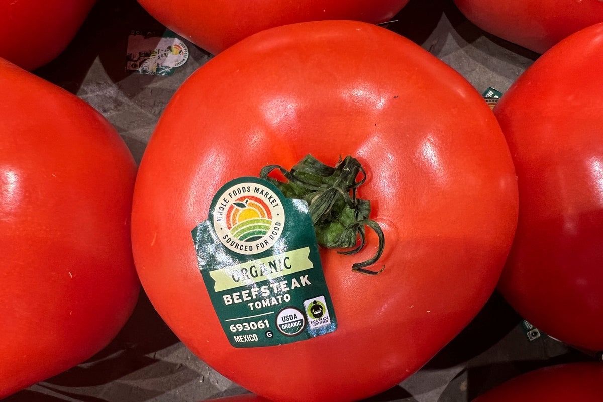Amid Cinco de Mayo celebrations, a tax on Mexican tomatoes looms