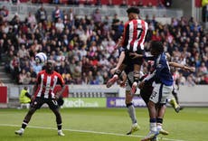Manchester United show spirit of youth in seven-goal thriller but Brentford continue fine form